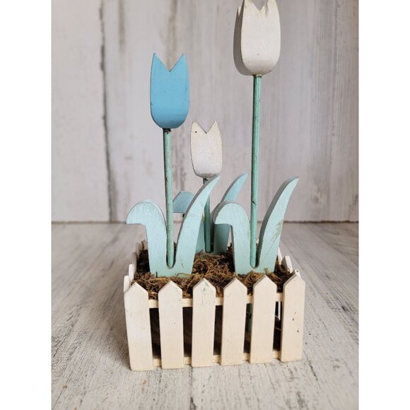 Wooden tulip flower bee spring home decor unique bug april - Picture 5 of 7